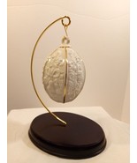 Mikasa Holiday Elegance Porcelain Hanging Egg Ornament Ivory 22 KT Gold ... - £9.39 GBP