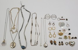 *L3) Mixed Junk Drawer Lot of 36 Jewelry Pieces Necklace Earrings Brooch - $19.79