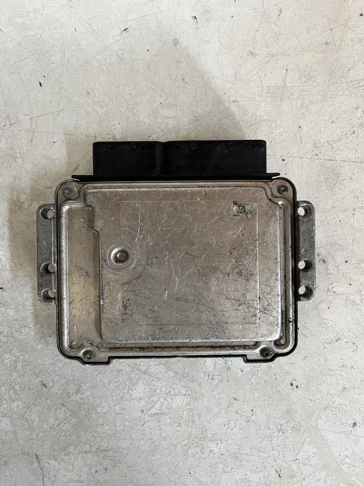 ENGINE CONTROL MODULE ECU 39110-2A721 FITS HYUNDAI  Item image 2