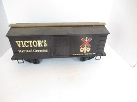 G Scale - Victor&#39;s Railroad Crossing - Bangor, Michigan Stock CAR- EXC-SH - £52.09 GBP