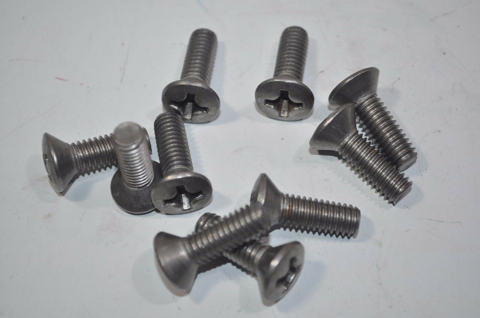 NEW International Navistar Screw Lot of 10 Part# 27244R1 - $13.79