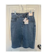 Happily Grey Denim Skirt NWT Size 5/26 Medium Wash Knee Length Raw Hem C... - $608.77 MXN