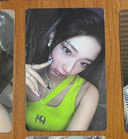 CHIQITA BABYMONSTER Offizielle Fotokarte [DRIP]_Kpop Authentisch - $2.97