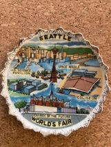 1962 Seattle Worlds Fair Trinket Wall Mini Plate 4In Space Needle Church... - €5,61 EUR