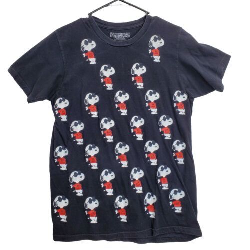 Peanuts MULTIPLE Snoopy &quot;Joe Cool&quot; (M) T-Shirt - $12.18