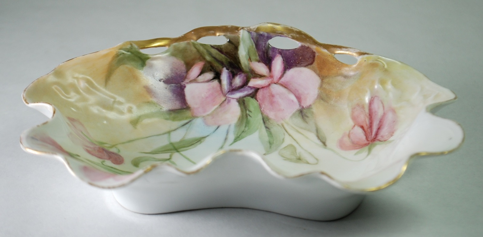 Rosenthal - Continental RC Viola Ruffled Candy Dish Hand Painted Signed M Palmer Item image 3