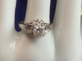 Vtg Sterling Silver Ring 3.04g Fine Jewelry Sz 7 Clear Color Stone Round Prong - £31.28 GBP