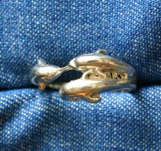 Elegant Silver-tone 3 Dolphins Ring 1970s vintage Size 9 - $12.95