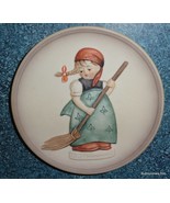 GOEBEL HUMMEL MINIATURE COLLECTOR&#39;S PLATE &quot;LITTLE SWEEPER&quot; 1988 WITH BOX... - $7.75
