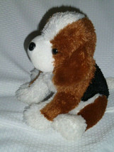 ANIMAL ADVENTURE 2011 Beagle dog plush toy NWOT - 10&quot;H - £18.13 GBP