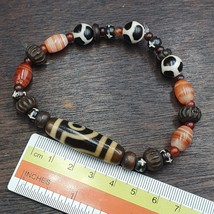 Tibetan Dzi Agate, Carnelian Himalayan Carving YAK Bone beaded Bracelet - $1,739.68 MXN