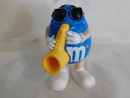 M  Ms Mini Blue  Peanut Dispenser with Saxophone Burger King 3  Inches T... - $55.73 MXN