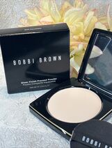Bobbi Brown Sheer Finish Pressed Powder - Soft Porcelain - Full Size NIB... - $34.79 CAD