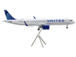 Airbus A321neo Commercial Aircraft United Airlines N44501 White w Blue Tail Gemi - £88.74 GBP