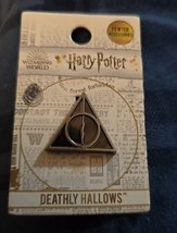 New Harry Potter Deathly Hallows Crest Pewter Lapel Pin (WY) - £9.33 GBP