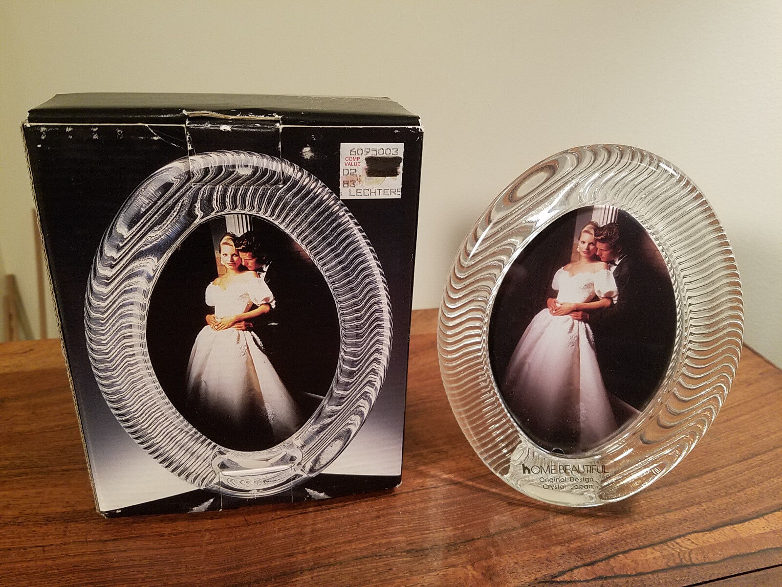 Home Beautiful Crystal Florence #QQ210577 Oval 6 1/4" x 5" Picture Frame (NEW) - $9.85