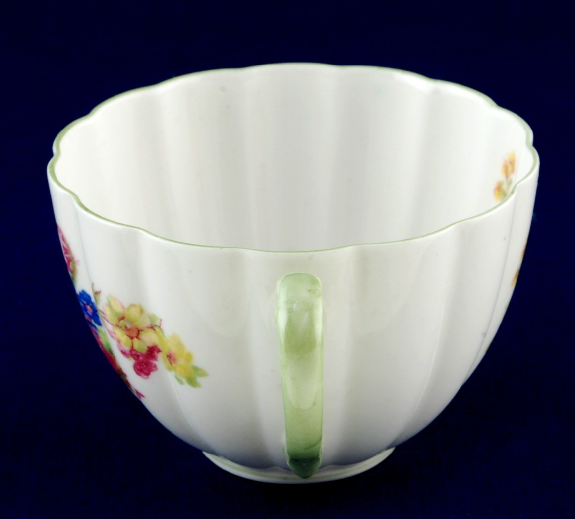 Shelley Hulmes Rose Cup Ludlow Shape Green Rim / Handle 13240 Mint Item image 3