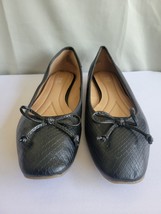 B True Baretraps Women&#39;s Emery Snake Print Black Ballet Flats with Bow Size 8M - $18.69