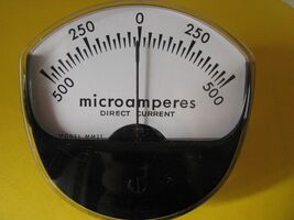 Microammeter Vintage Meter 500 - 0 -500 Ua - $40.08 CAD