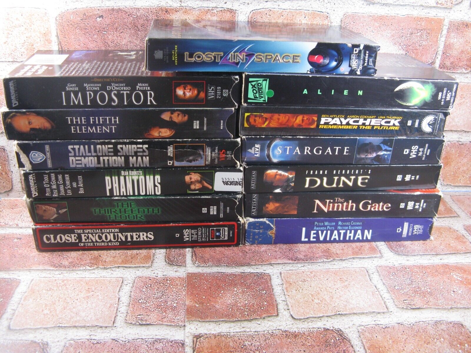 VHS LOT of 13 Sci Fi Thriller Dune Phantoms Stargate Ninth Gate Alien ...