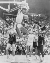 Kareem Abdul Jabbar Dunks Against Stanford Basketball Player 8X10 Photo Reprint - £6.67 GBP