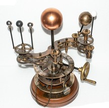 Antique Vintage Brass Orrery Solar System Sun Earth Moon Marsh with Wooden Base - £630.12 GBP