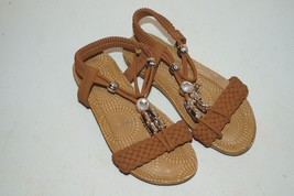 Girls Youth Kids T Strap Sandal Brown Tan w/ Gold Gemstone Charms - $17.81