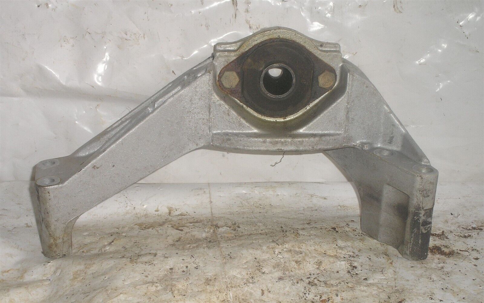 1985 Bayliner Capri 19&#39; Boat w 140 HP OMC 3.0L Front Motor Mount - 2 Pieces - $52.99