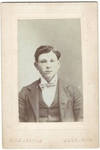 Cabinet Photo of a well dressed Kid, Elkton, Kentucky (3.5 x 5.25 in) 1890+ - £6.87 GBP