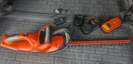 Black &amp; Decker 18v Cordless 22&quot; Hedge Trimmer NHT518 w/ 2 Batteries &amp; charger - $79.48