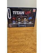 Little People Collector Tennessee Titans Figures Titan Up! Fisher Price ... - €9,46 EUR Little People Collector Tennessee Titans Figures Titan Up! Fisher Price ... - €9,46 EUR