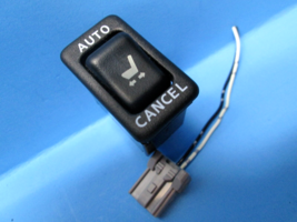 01-04 Infiniti QX4 Pathfinder Power Seat Memory cancel Switch 25491-4W310 OEM - £13.80 GBP