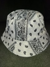 Women&#39;s Bucket Hat Botanical Cashew Reversible Paisley Cap (AH) - £7.09 GBP