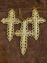 Dillards Trimming Christmas Ornament Gold Cross with Yellow Gold Faux Gem - £3.94 GBP