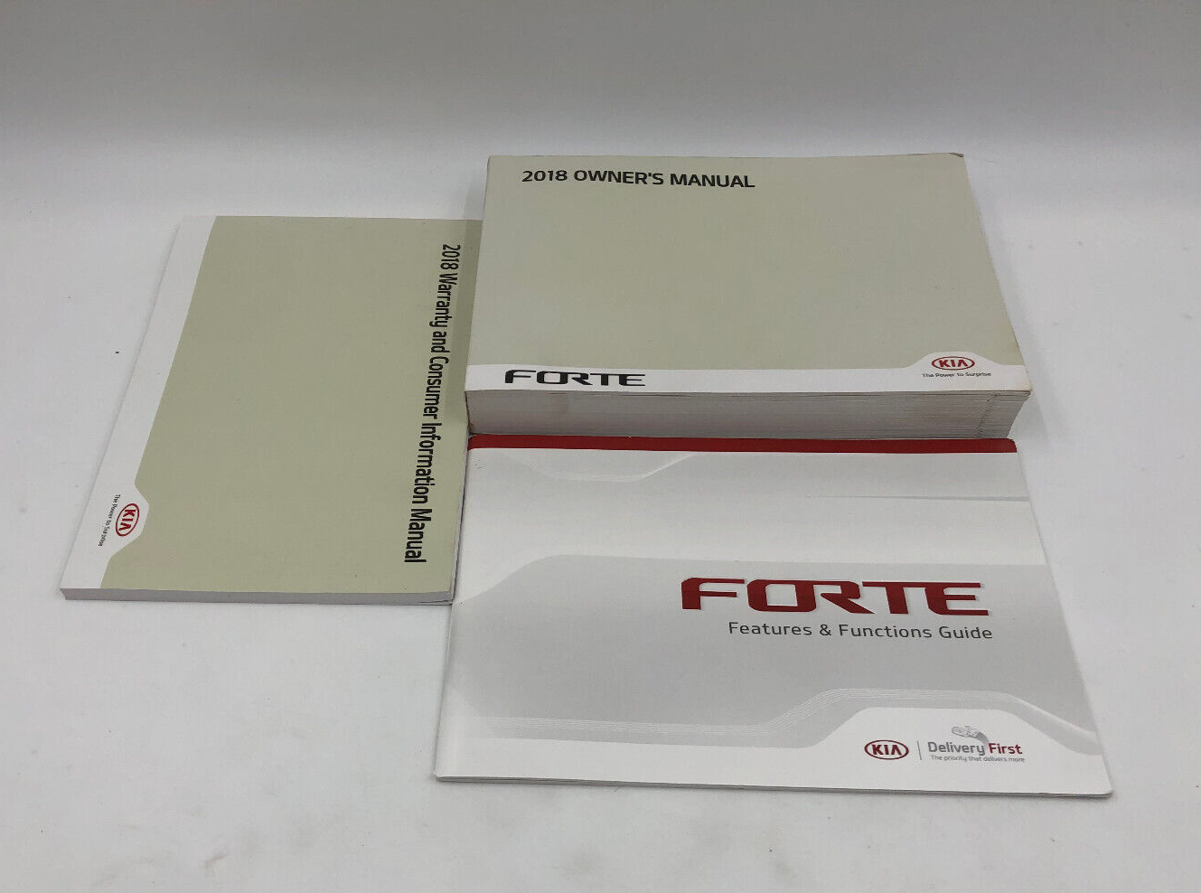 2018 Kia Forte Owners Manual Handbook Set OEM K03B46002 - $49.49