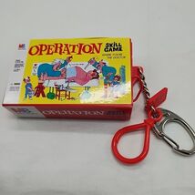 *NEEDS BATTERIES* Miniature Operation Board Game Keychain 3&quot; - €5,98 EUR