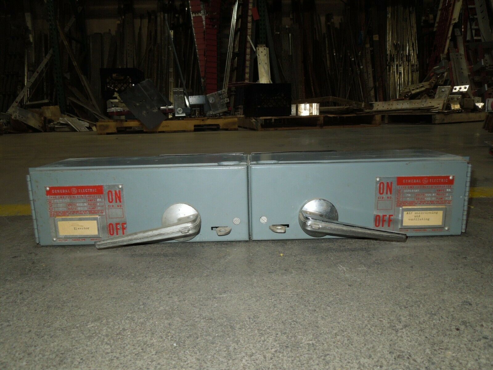GE DD2D2322 60/60A Twin 3PH 240V Fused Panelboard Switch w/ Hardware Used - $450.00