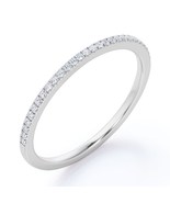 Classic 0.25 Carat round Cut Moissanite Pave Accented Wedding Band in 18... - €58,07 EUR
