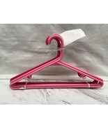 Clothes Hangers Plastic Assorted Pink. 8 Count. Great Condition! - $73.38 MXN