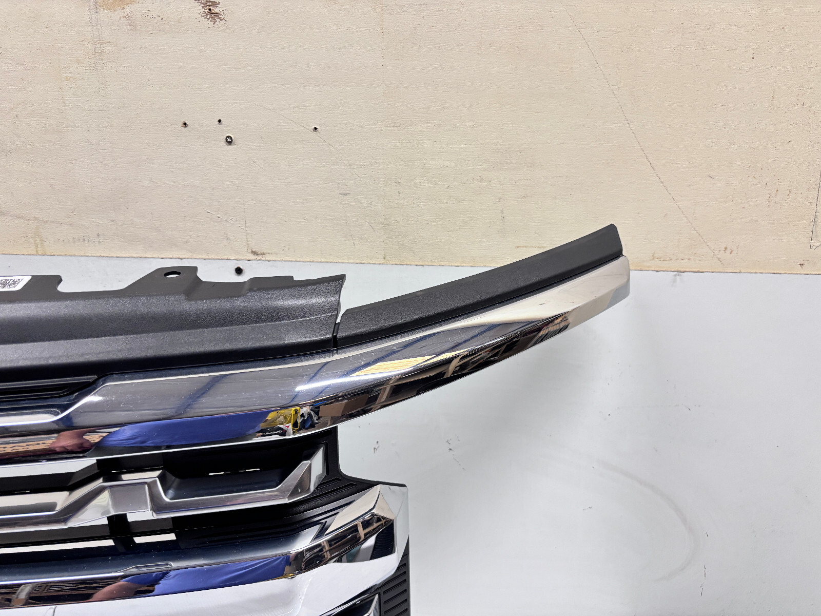 85642139 2022 2023 2024 2025 CHEVY SILVERADO 1500 LTZ CHROME FRONT OEM GRILLE Item image 2