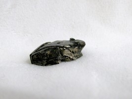 Vintage Carved Frog Fetish Bead - £7.84 GBP