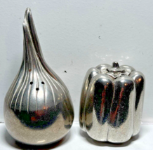 Kirk Stieff Pewter Bell Pepper and Onion  Salt and Pepper Shakers - £7.43 GBP
