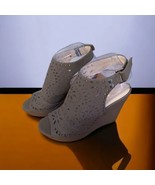 Marc Fisher Weekend-R Women&#39;s Gray Suede Platform Wedge Open Toe Sandal ... - £7.92 GBP