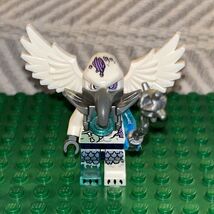 LEGO® Legends of Chima VOOM VOOM - TRANS-LIGHT BLUE ARMOR Minifig loc107 - $5.64