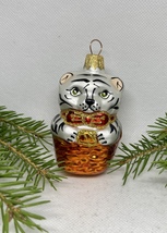 Silver tiger with a bow glass Christmas handmade ornament, Christmas decoration - £10.57 GBP