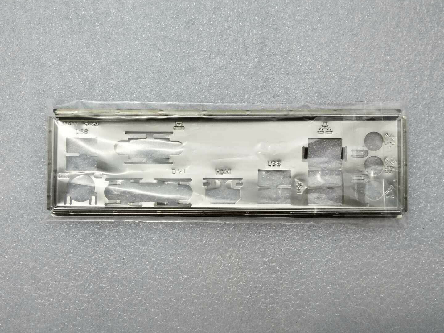 1PCS I/O IO Shield for GA-H87M-HD3,GA-Z77-HD3 and GA-Z77-DS3H Motherboards - $7.91