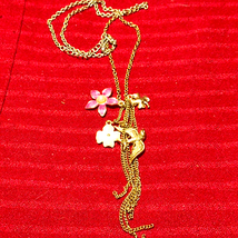 Lovely Vintage Tassel Charm Necklace - £16.47 GBP