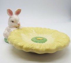 Loomco 1994 Ceramic Easter bunny &amp; daisy flower trinket tray - $14.99
