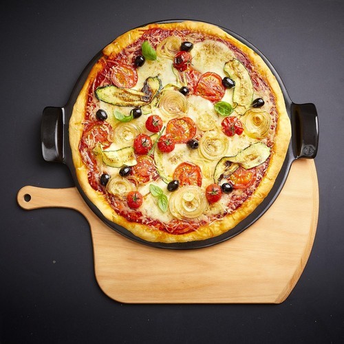 Emile Henry 2-Piece Pizza Set - Pizza Stone &  Pizza Peel (Open Box) Item image 3