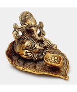 GOTT Ganesh Idol auf Blatt – Lord Ganesha mit Diya – Metall handgeschnit... - £23.00 GBP